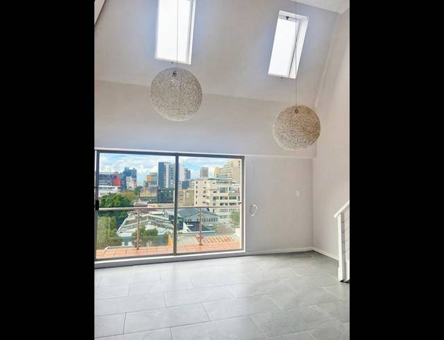 1 BEDROOM APARTMENT FOR SALE IN CAPE TOWN